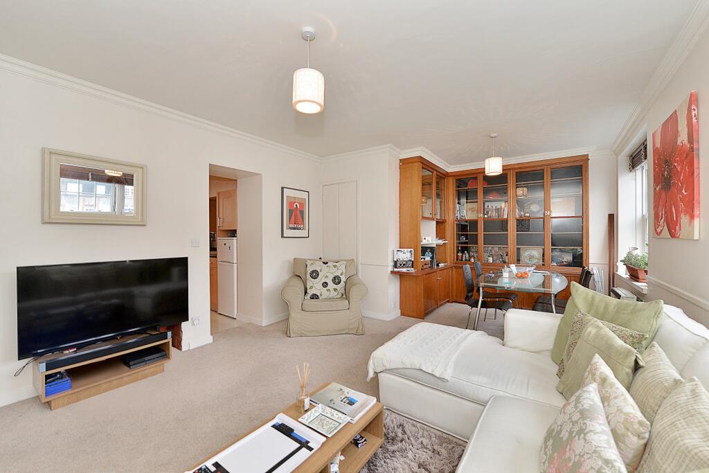 Apartment in London - View 2