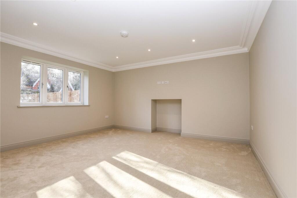 House in Wokingham Without - More