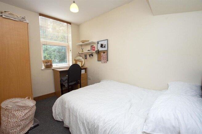 6 bedroom house share for rent
