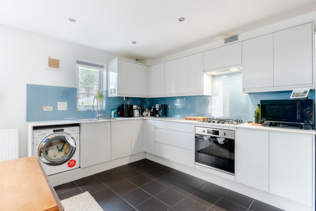 Apartment in Bristol, Horfield - View 5