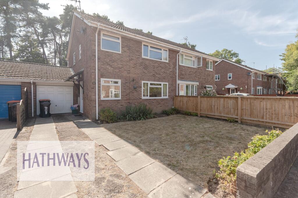 House in Newport - View 2