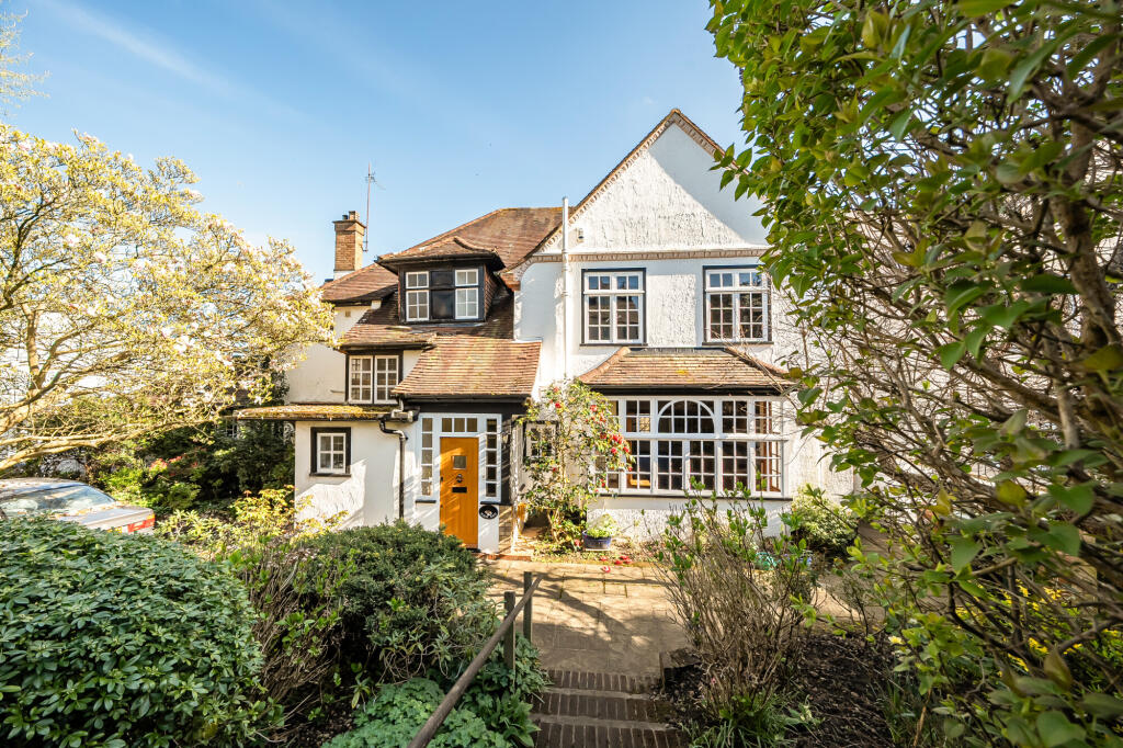 Main image of property: Berks Hill, Chorleywood, WD3
