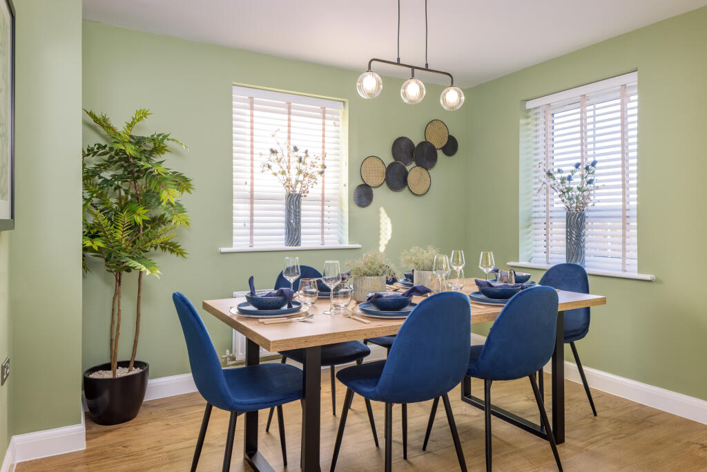 House in Llanwern, Great Milton Park - View 4