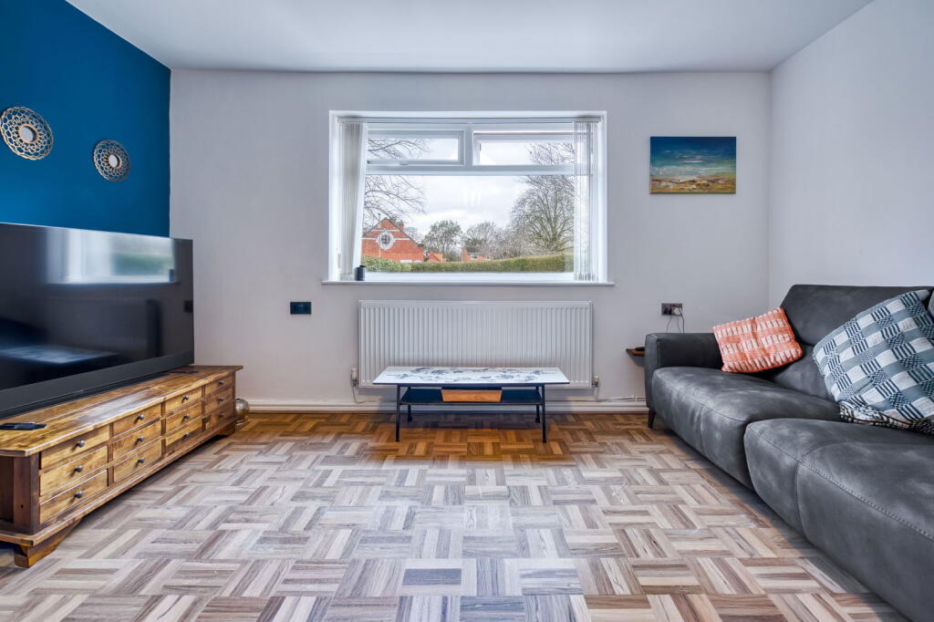 House in Chester, Saughall and Shotwick Park - More