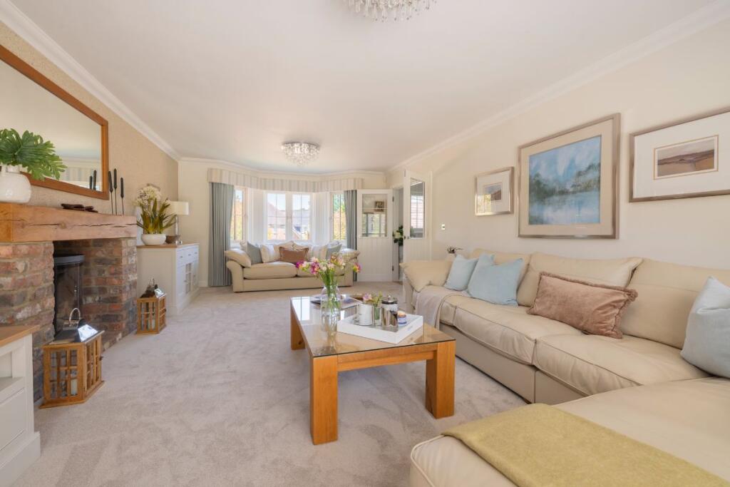 Main image of property: Parsonage Croft, Etchingham