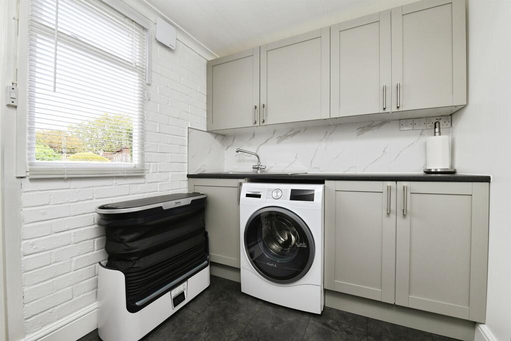 House in Maldon, Mayland - More