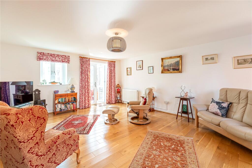 House in Swindon - View 5
