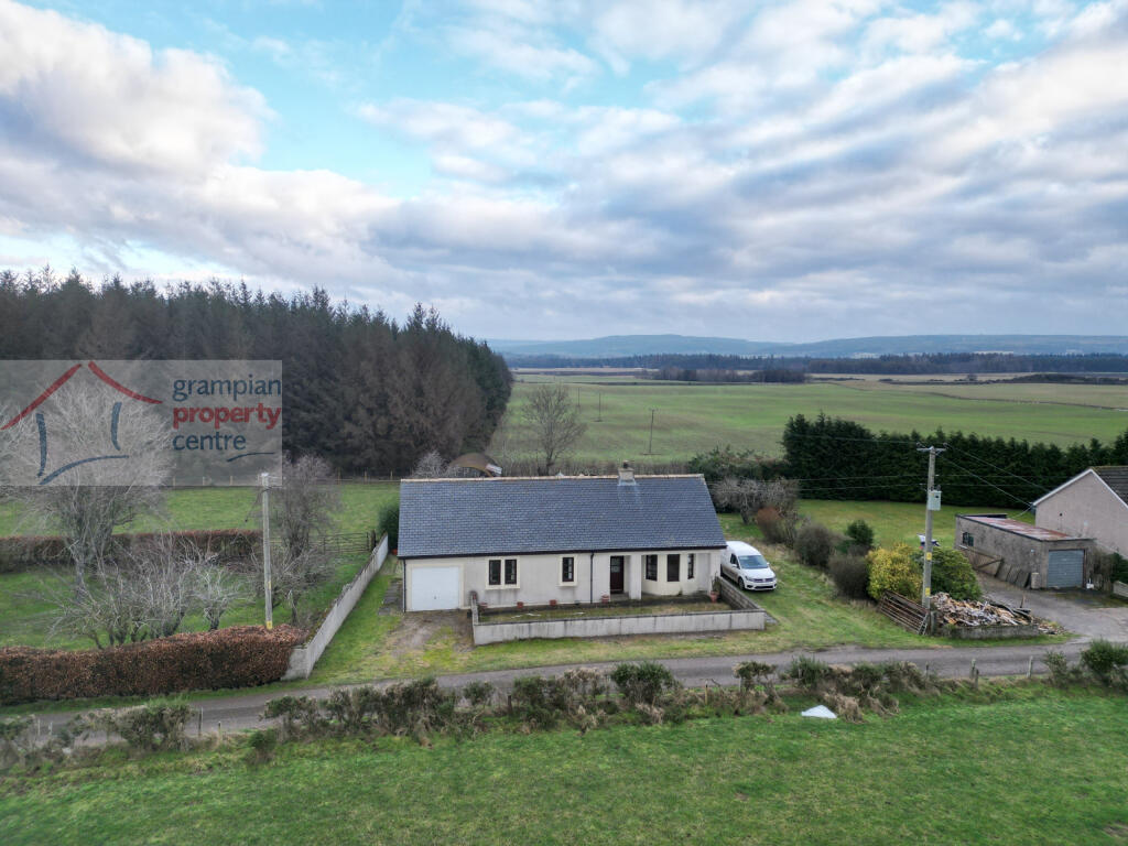 Main image of property: Mayfield Cottage, Easter Marchfield, Fochabers, IV32 7LJ