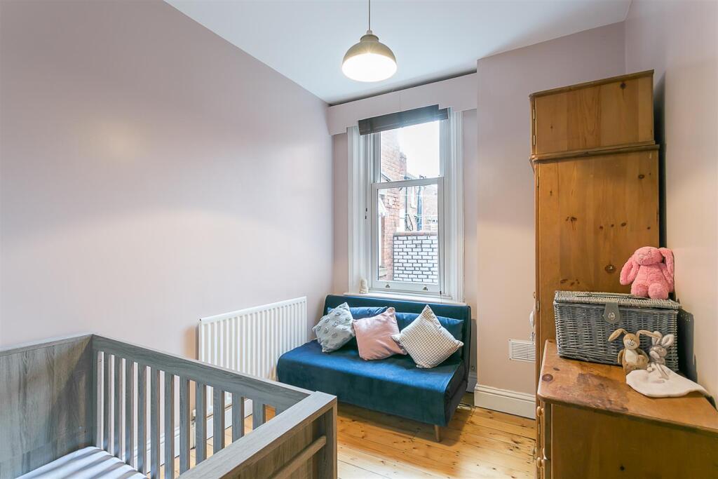 Apartment in Newcastle upon Tyne, South Gosforth - View 5