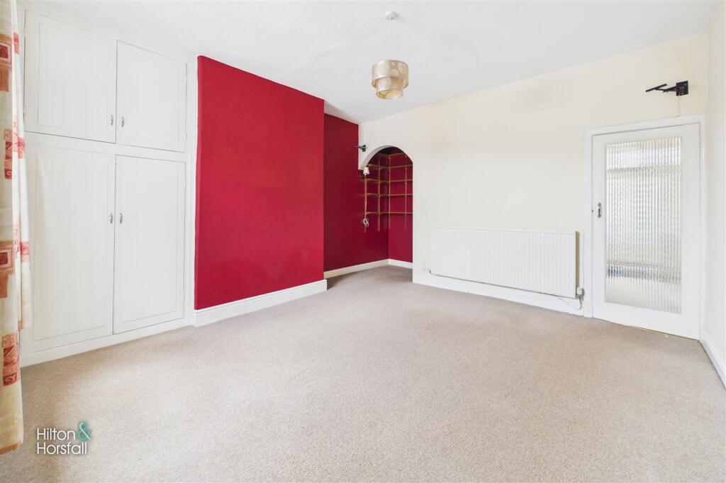 Longroyd Road, Barnoldswick photo 5