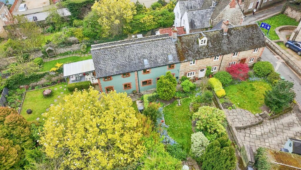 Main image of property: Vicarage Lane, Highworth, SWINDON