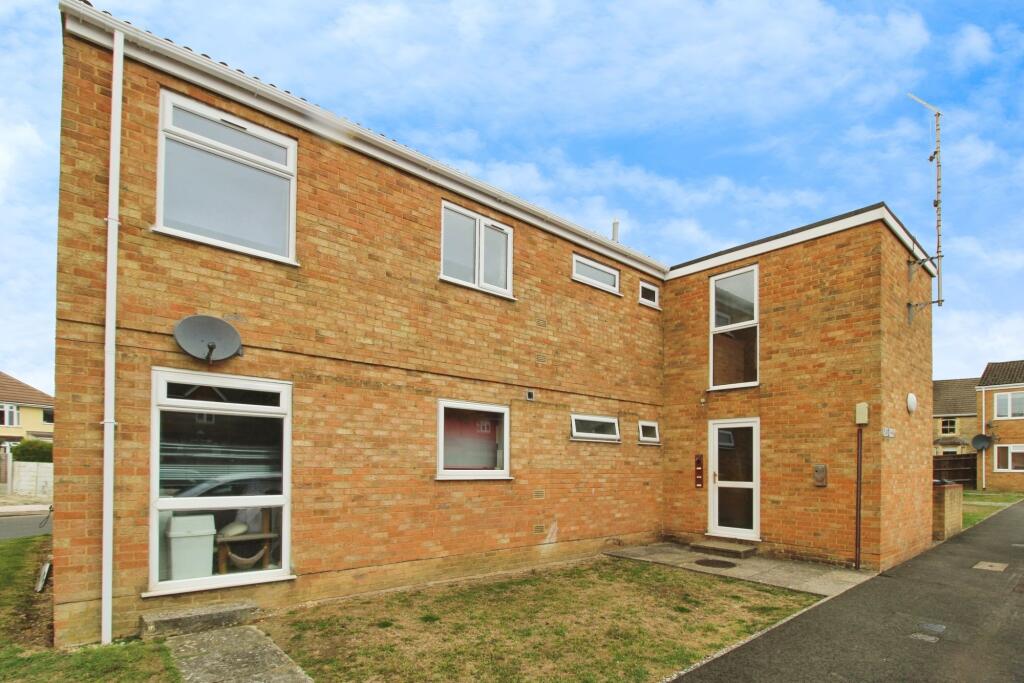 Main image of property: Dores Court, Stratton, SN2