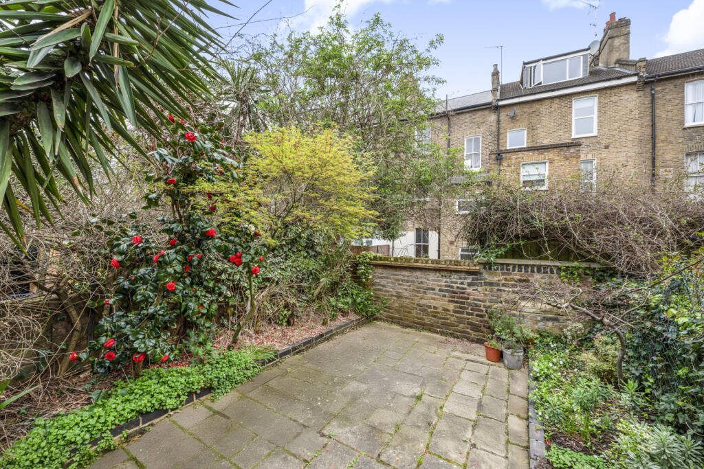 Stavordale Road, Highbury, London, N5 - View 2
