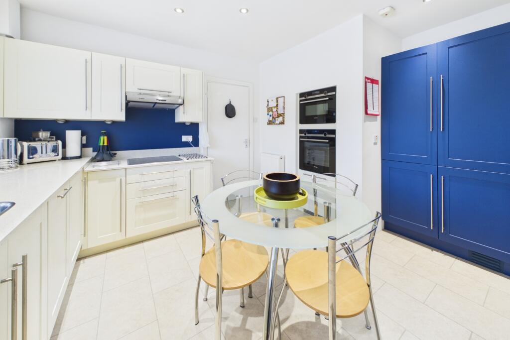 Glapthorn Road, Oundle, Northamptonshire, PE8 photo 4