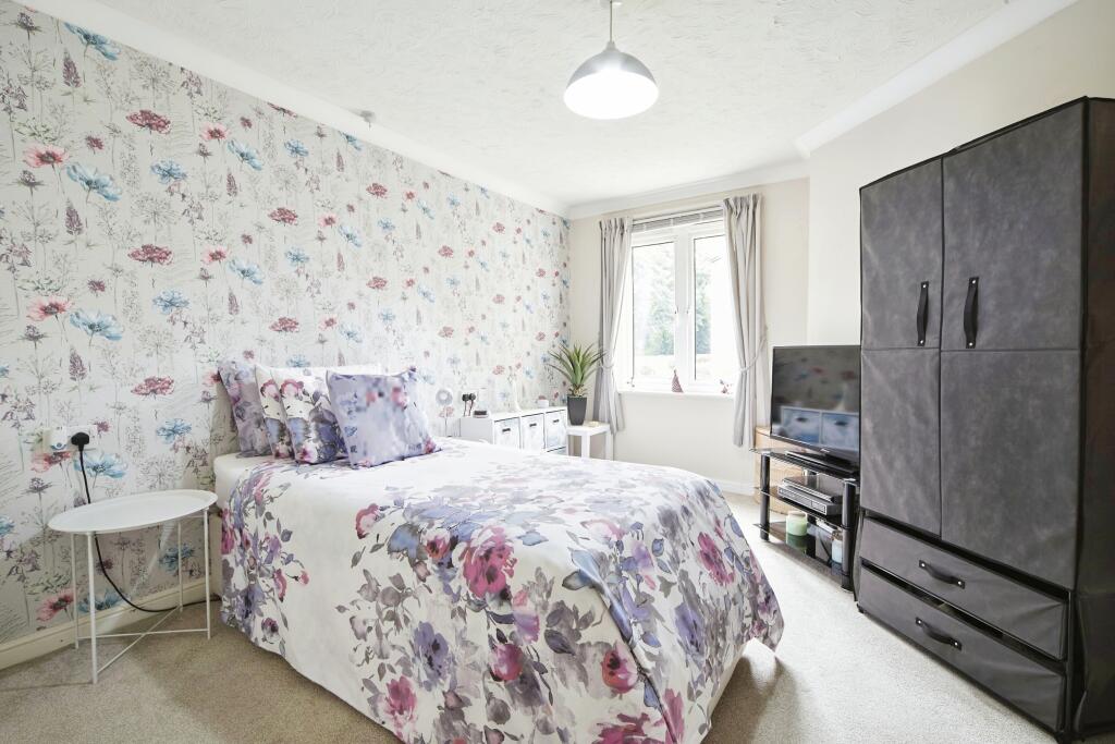Apartment in Bradford - View 2