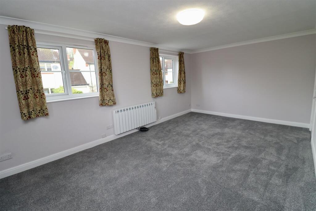 Apartment in York - View 3