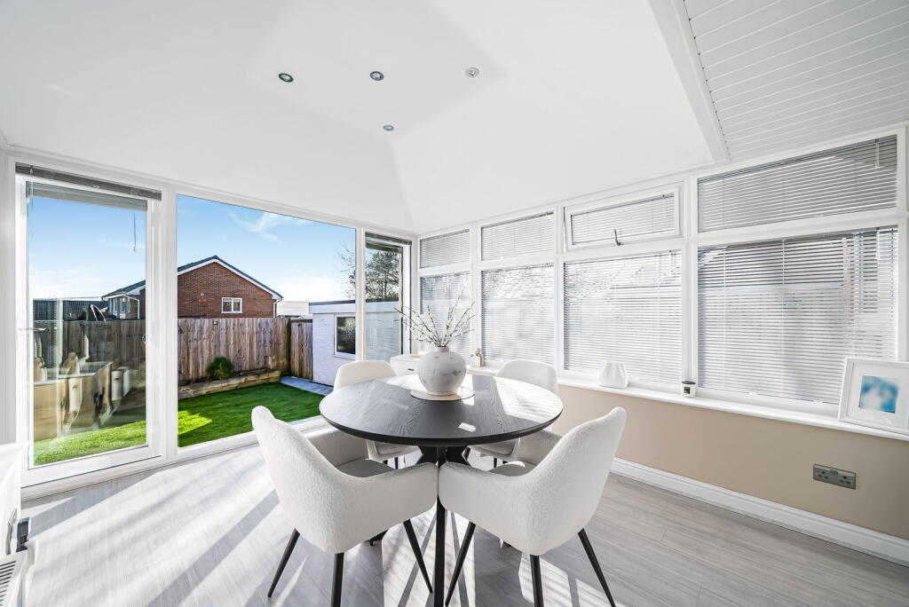 House in Burnley, Harle Syke, Briercliffe - View 6
