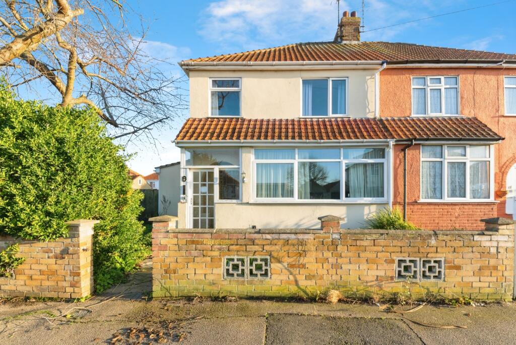 Main image of property: Thomas Road, Clacton-on-Sea, Essex, CO15