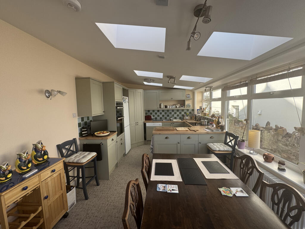Apartment in Torquay - View 5