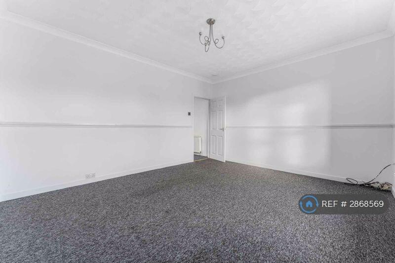 Apartment in Kilmarnock - View 4