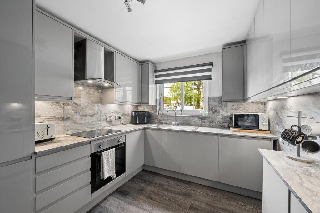 Quarrywood Court, Livingston - View 6