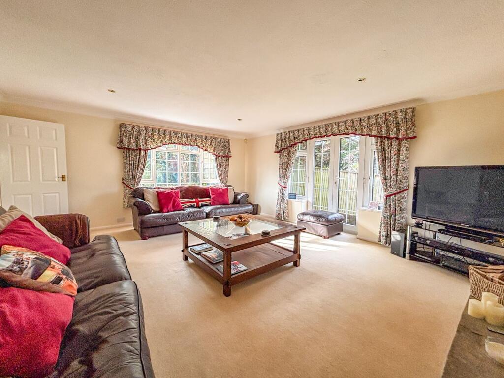 House in Brighton - More