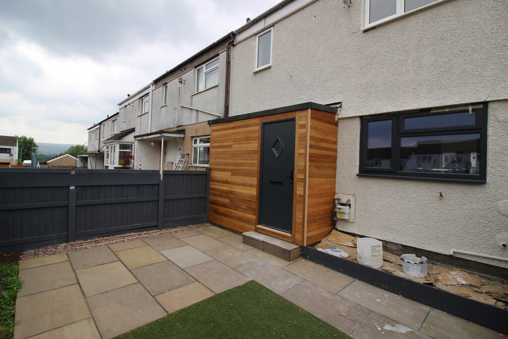 Main image of property: Calver Place, Glossop