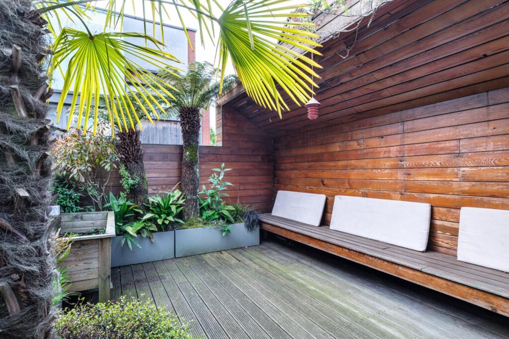 House in London - More