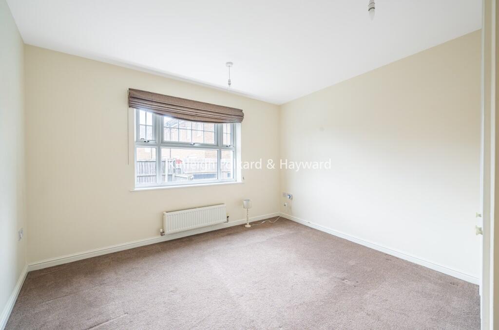 Apartment in London - View 3
