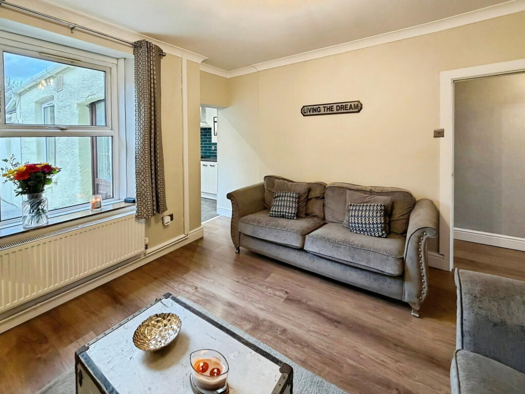 House in Llanelli - View 3
