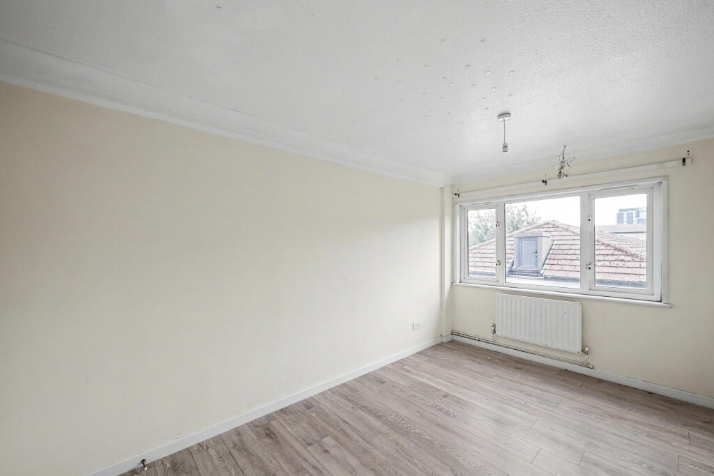 Apartment in London - More