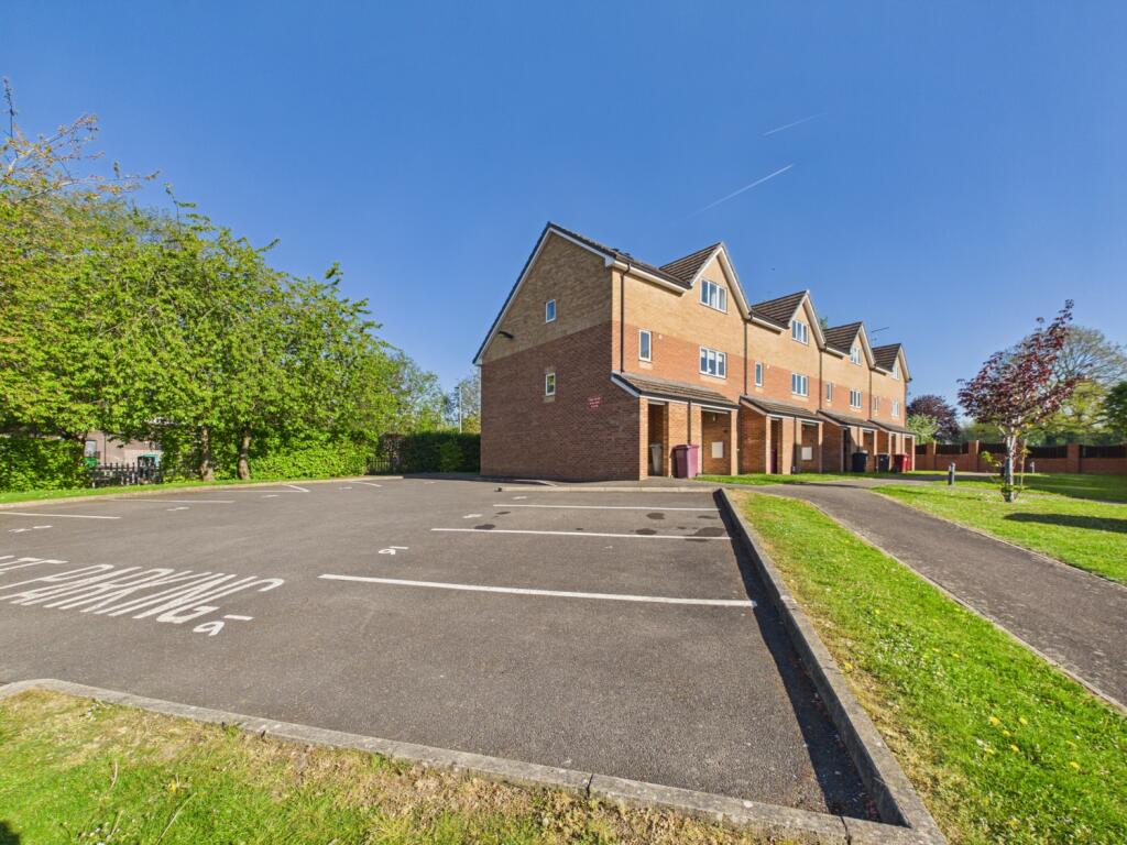 Main image of property: Glen Vale, Dronfield Woodhouse, Dronfield, Derbyshire, S18