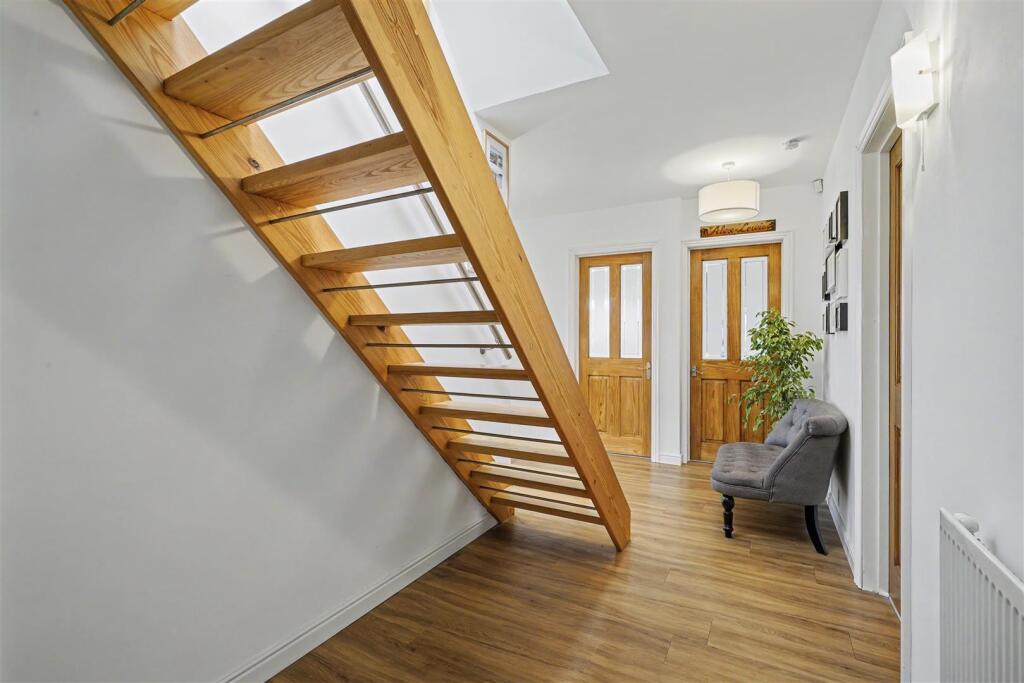 House in Nottingham, Toton - View 5
