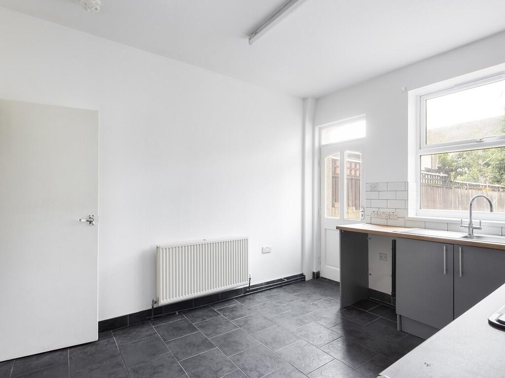 House in Rotherham, Eastwood - View 4