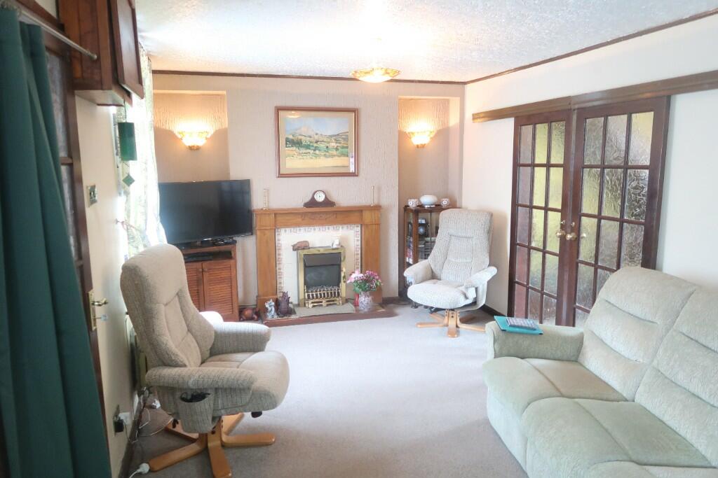 High Street, Argoed, NP12 photo 5