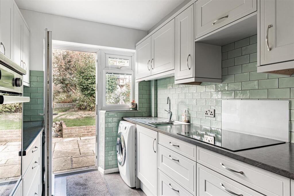 House in Canterbury, Hales Place - View 4