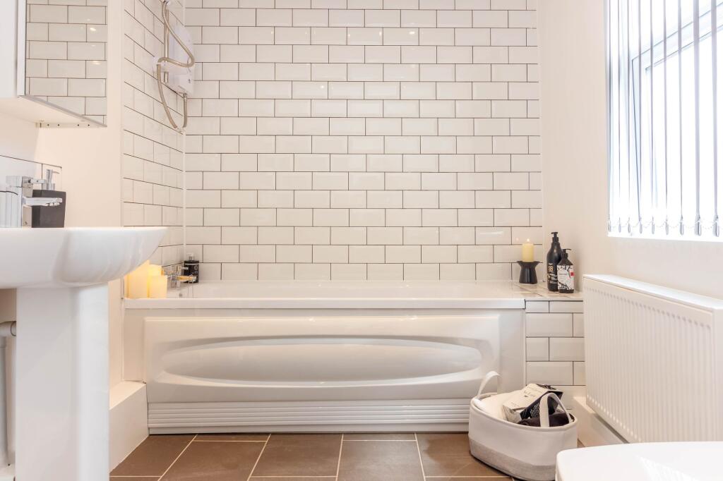 1 bedroom house share for rent