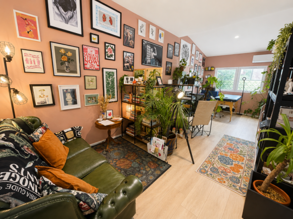  Creative Space