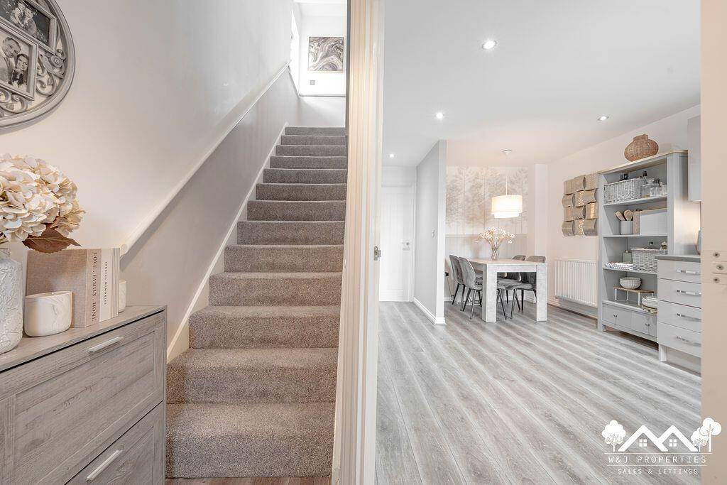 House in Knowsley, Liverpool City Region - View 3
