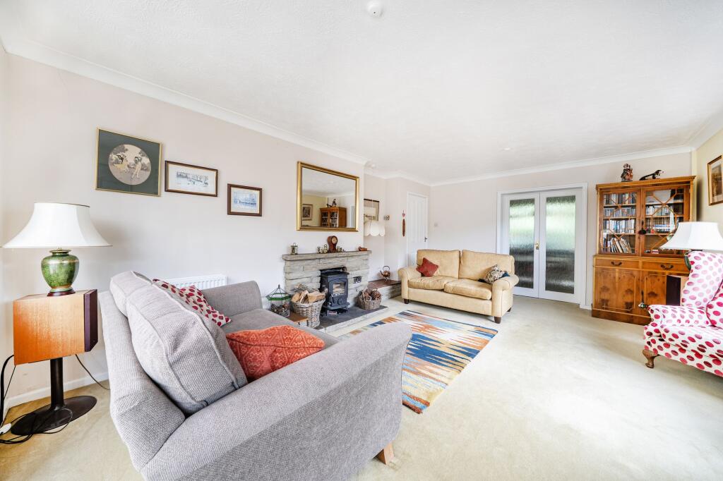 House in Tonbridge - More