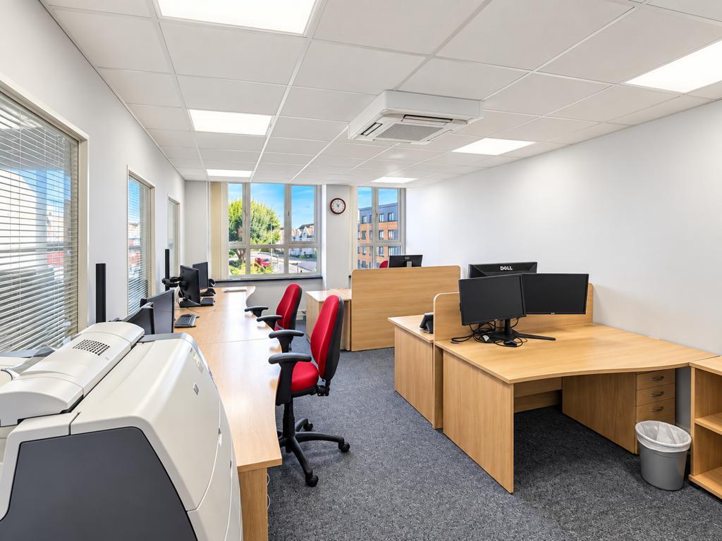 West Hill House, West Hill, Dartford, Kent - More