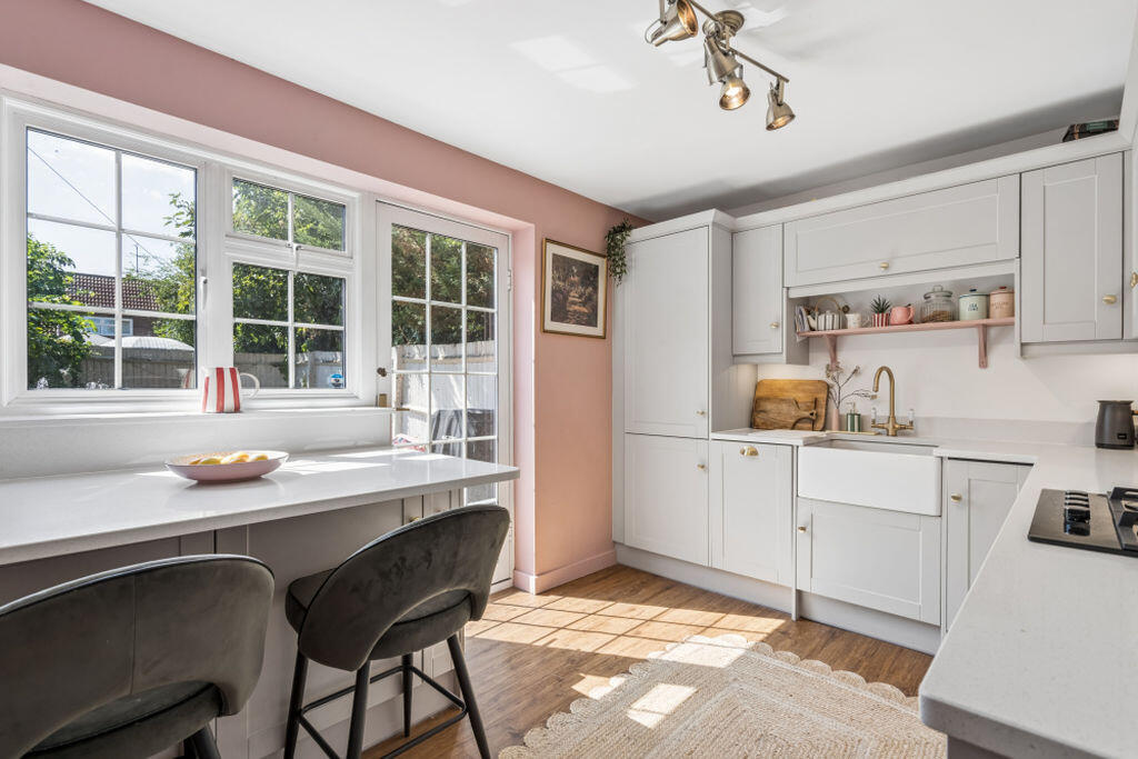 House in Hemel Hempstead, Wooburn - View 4