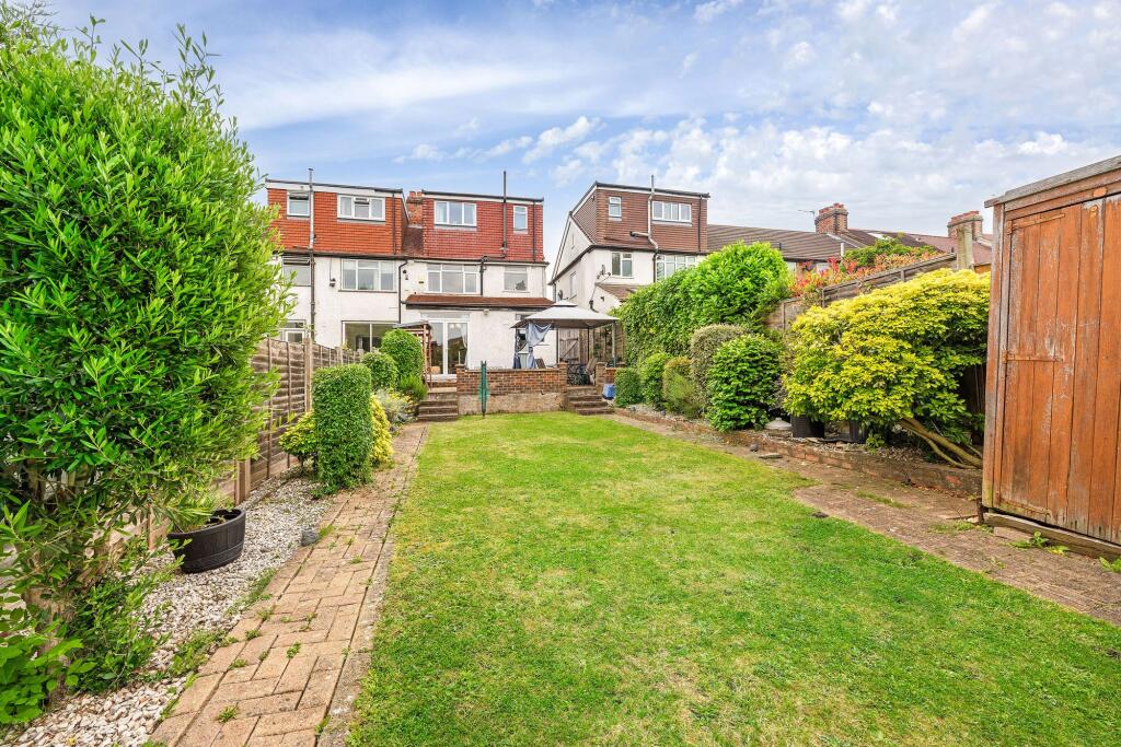 House in London, Upper Elmers End - View 4
