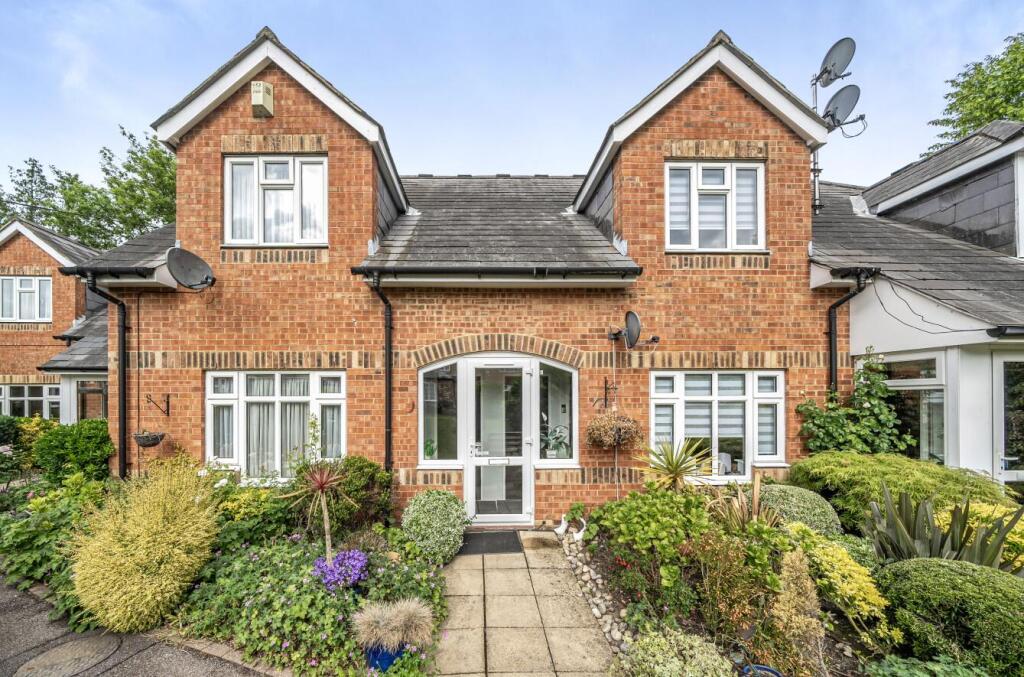 Main image of property: Green Lane, Stanmore, HA7