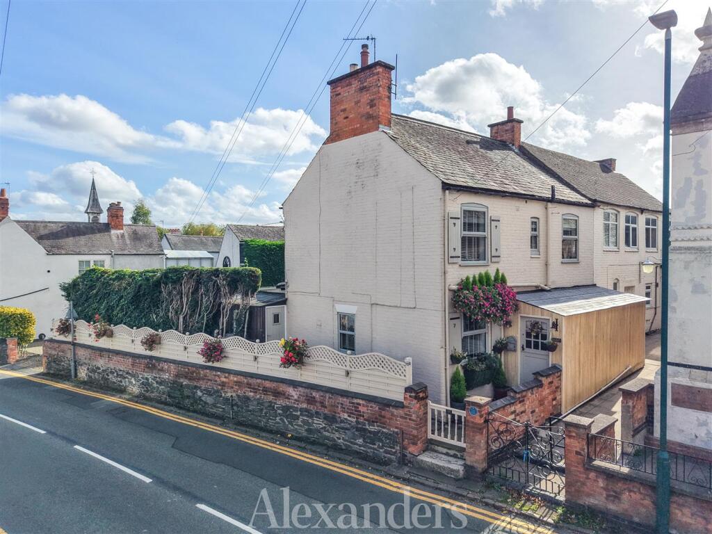 4-bed semi-detached on Bradgate Road, Anstey, £450,000