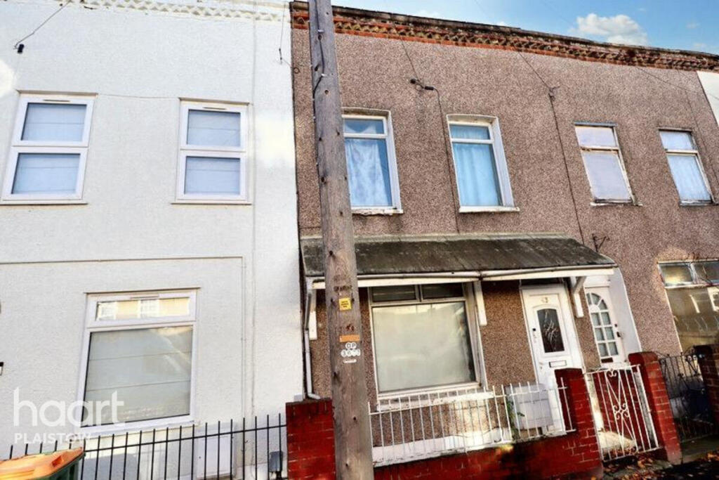2-bed terraced on Garfield Road Plaistow, London, £310,000