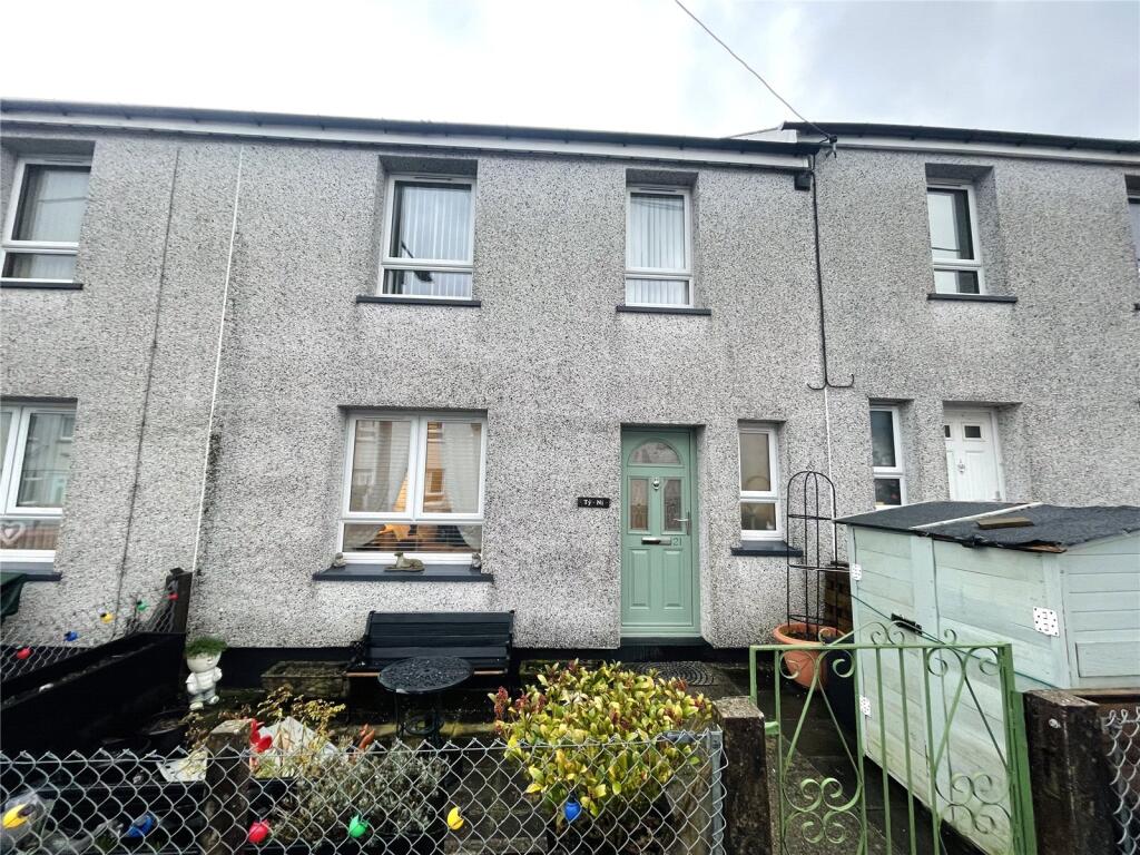 Main image of property: Fron Fawr, Blaenau Ffestiniog, Gwynedd, LL41