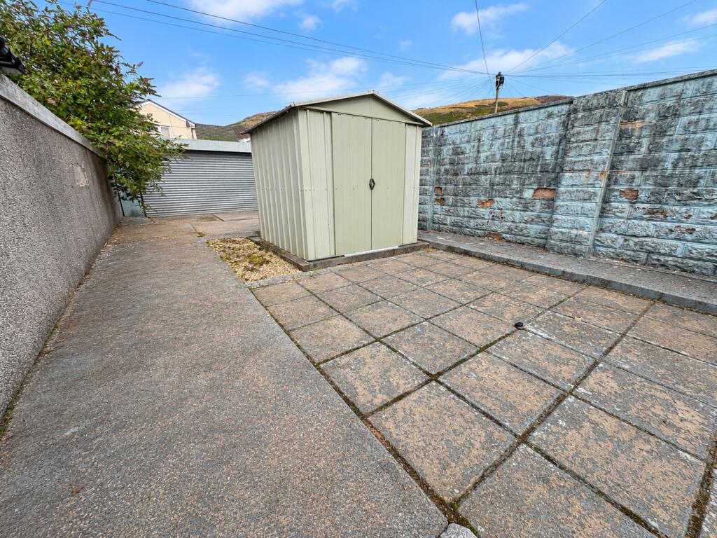 House in Cardiff, Treorchy - View 4