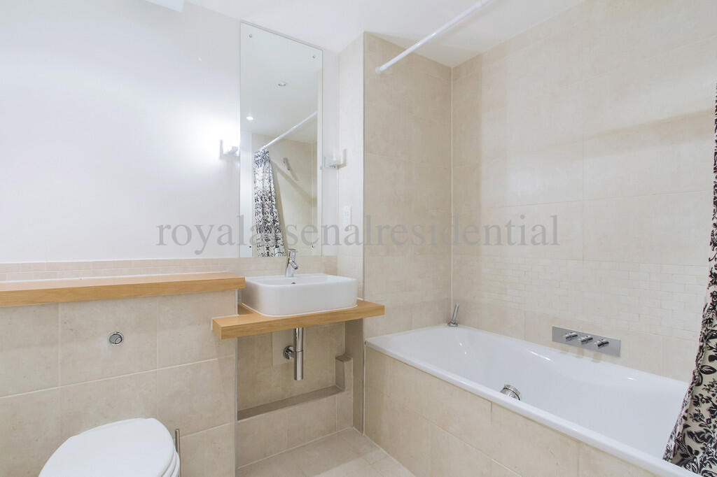 Apartment in London - More