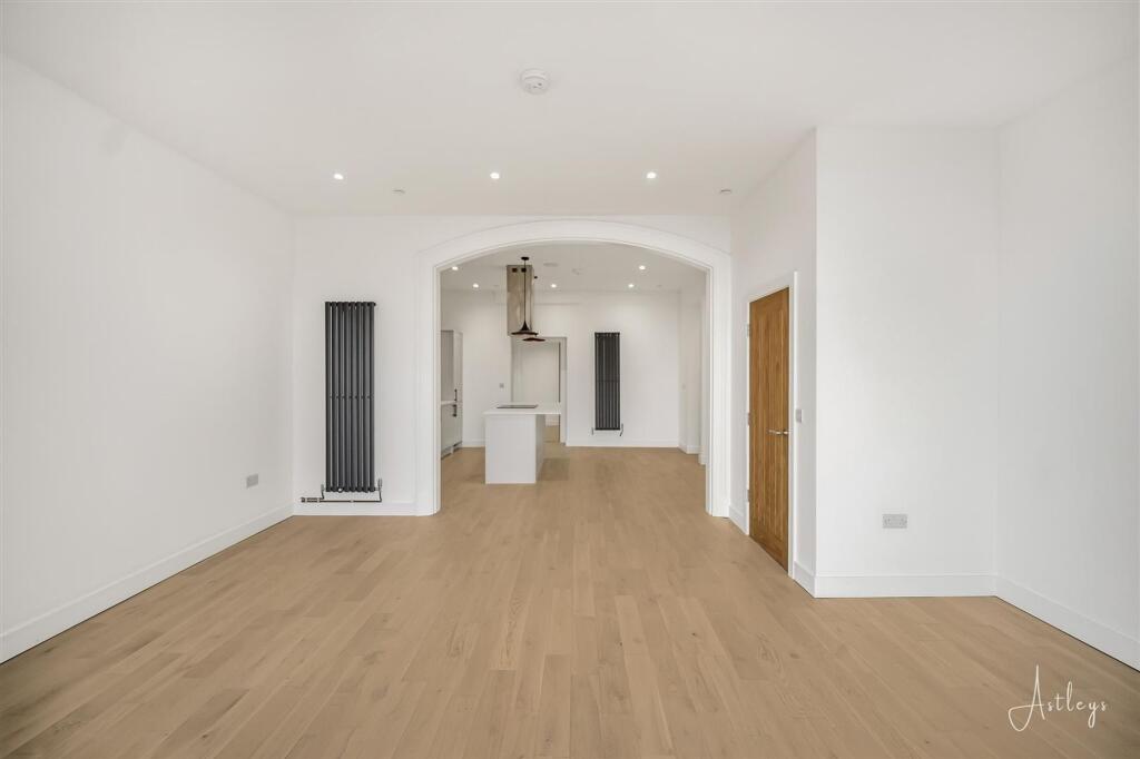 Apartment in Mumbles, Oystermouth - View 4